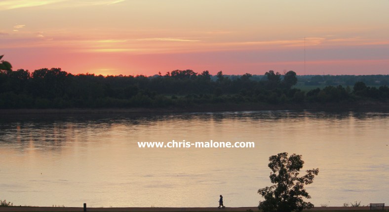 Walking in Memphis @ sunset